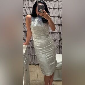 Bebe Moda P Sz XS Silver Jacquard Midi Sheath Dress Satin Gray Formal